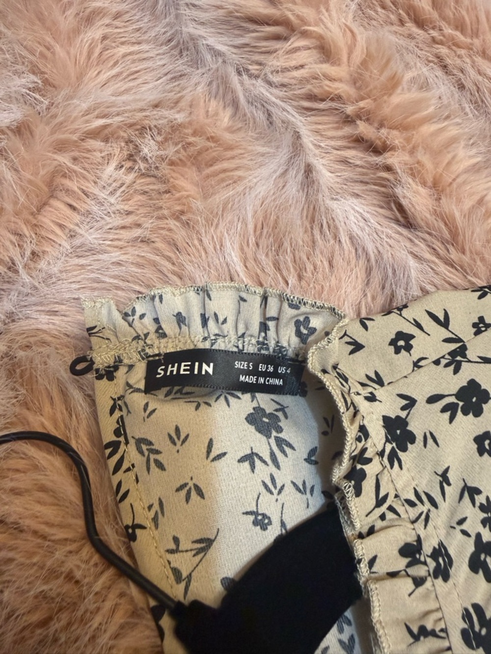 🤎🤎Small Top🤎🤎 - Picture 2 of 2